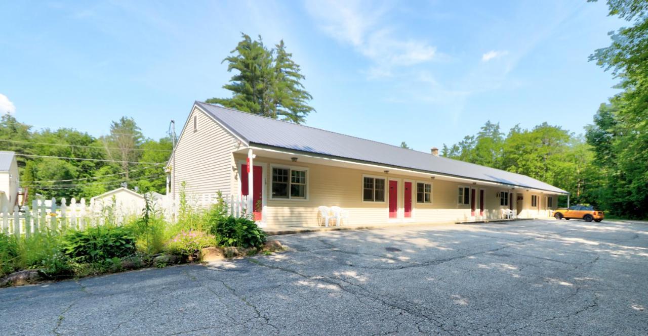 The Villager Motel Bartlett Exterior photo