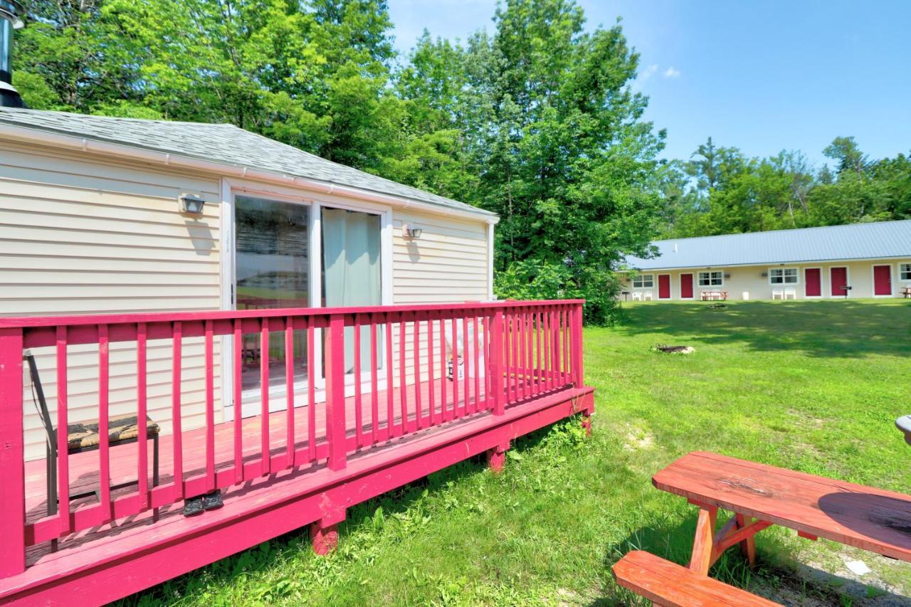 The Villager Motel Bartlett Exterior photo
